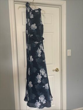 Sachin & Babi KAYLA Navy Floral Halter Maxi Dress size 4